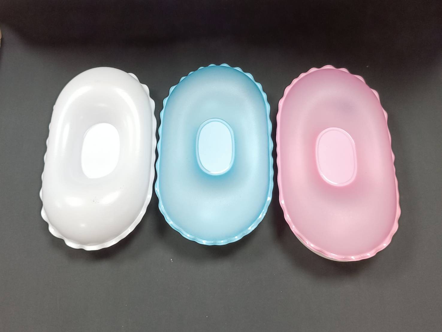 PVC嘴唇造型吹氣玩具|PVC高週波嘴唇造型充氣抱枕工廠